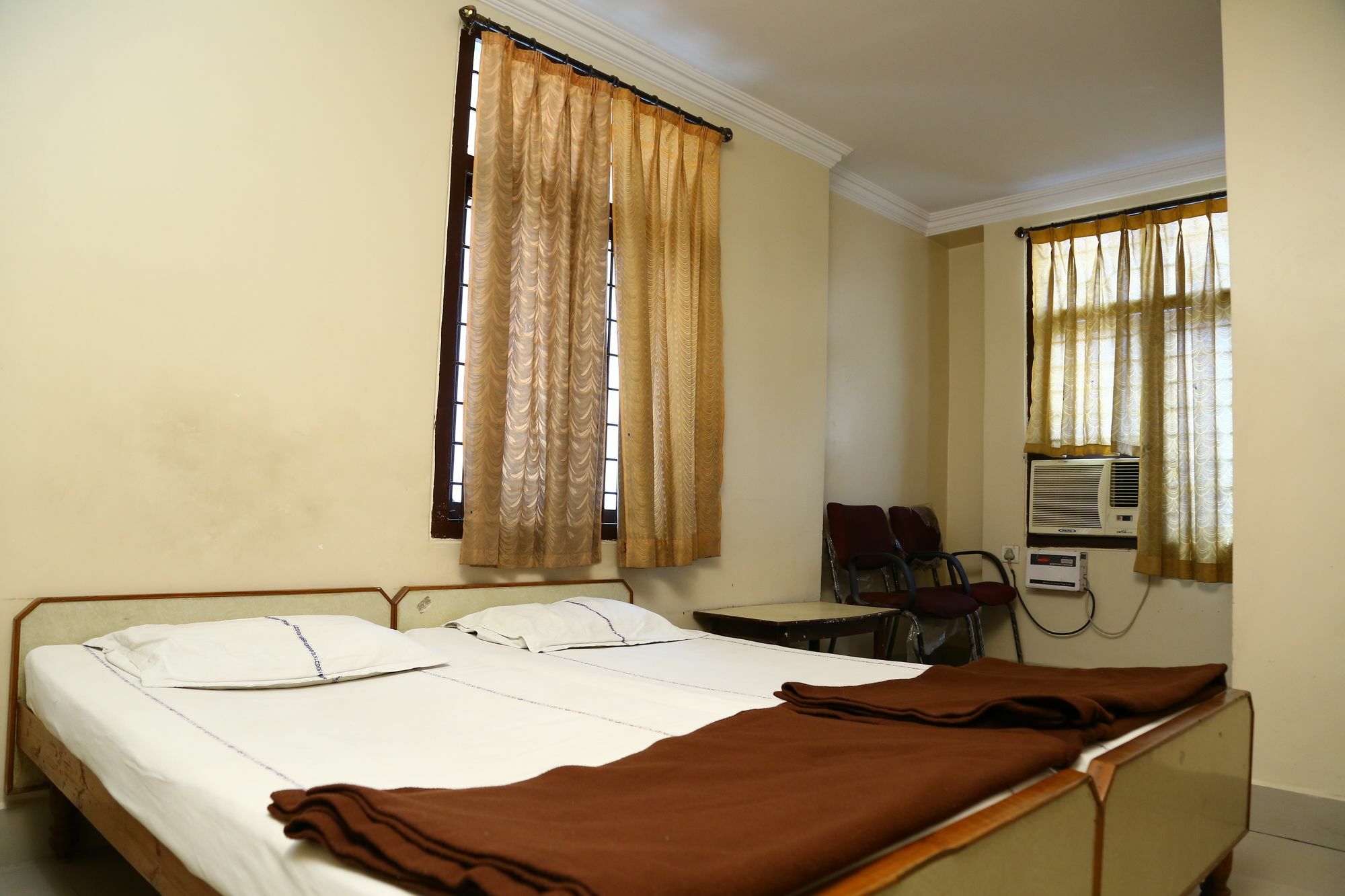 Sri Sai Krishna Deluxe Lodge Haydarabad Dış mekan fotoğraf